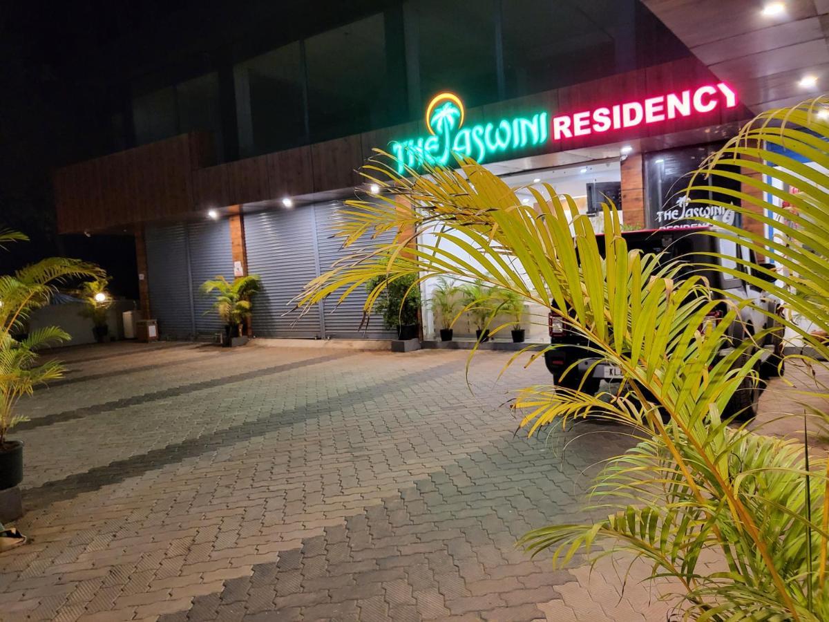 Thejaswini Residency Cheruvathur Nīleshwar Kültér fotó