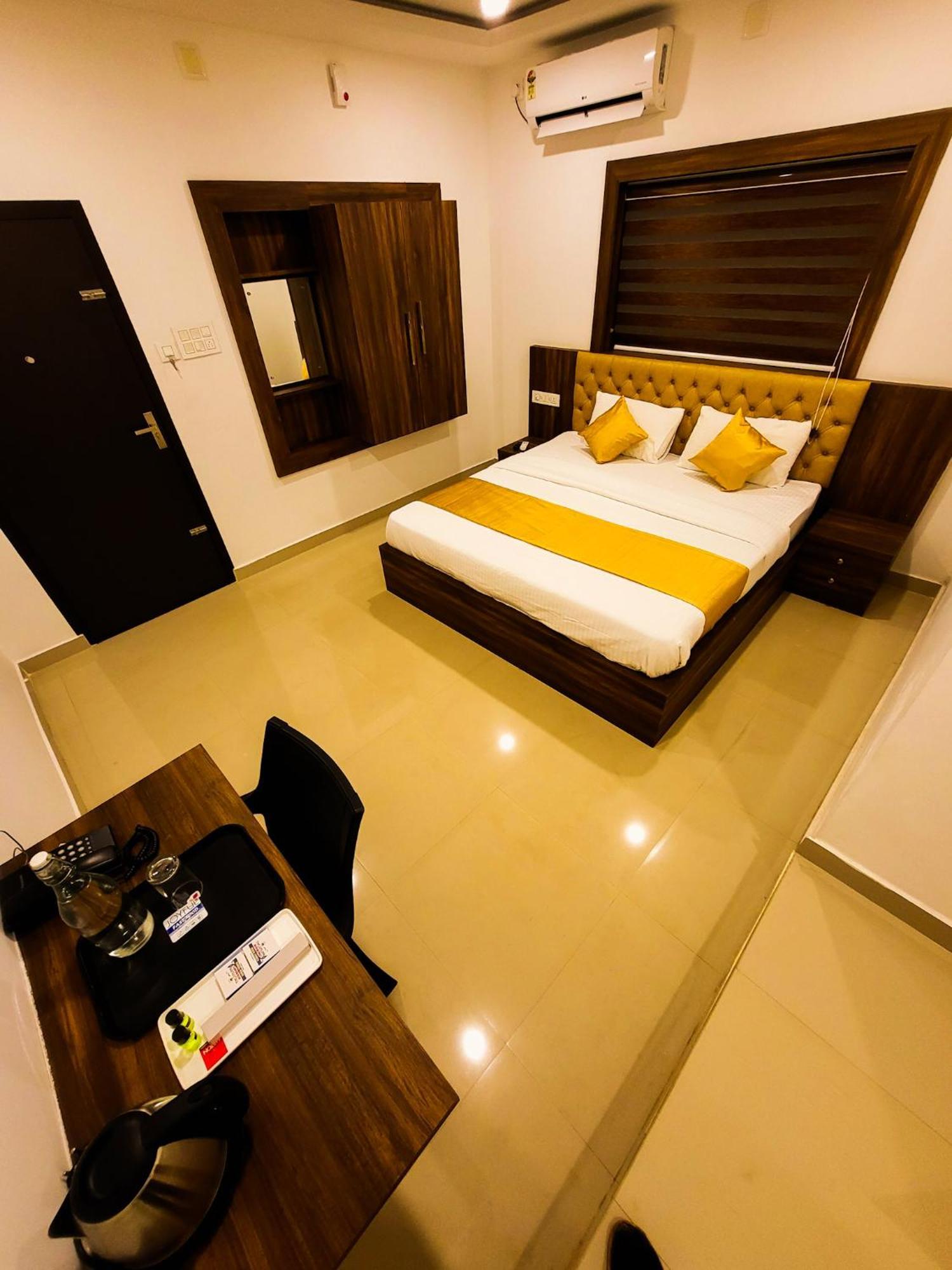 Thejaswini Residency Cheruvathur Nīleshwar Kültér fotó