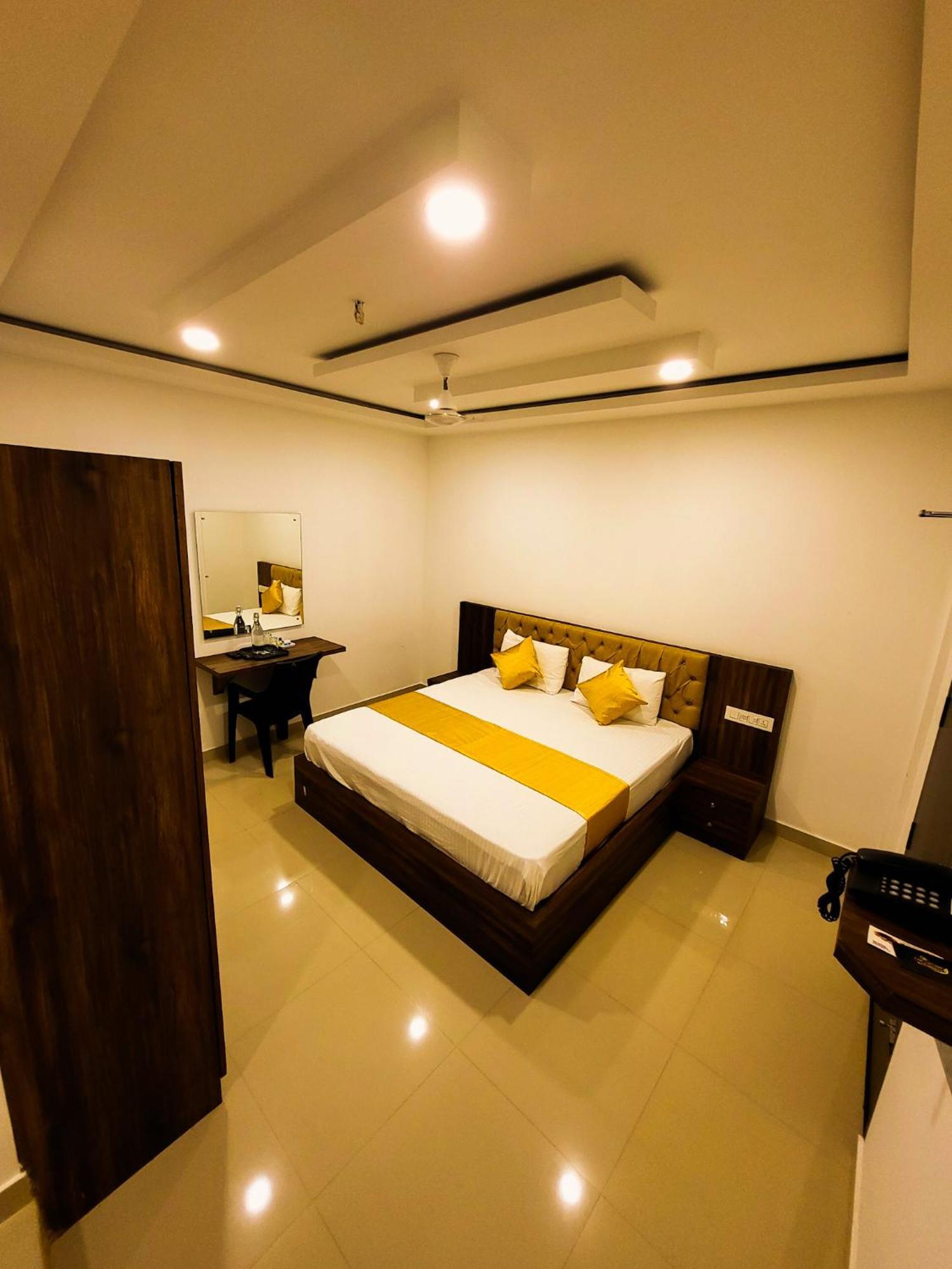 Thejaswini Residency Cheruvathur Nīleshwar Kültér fotó